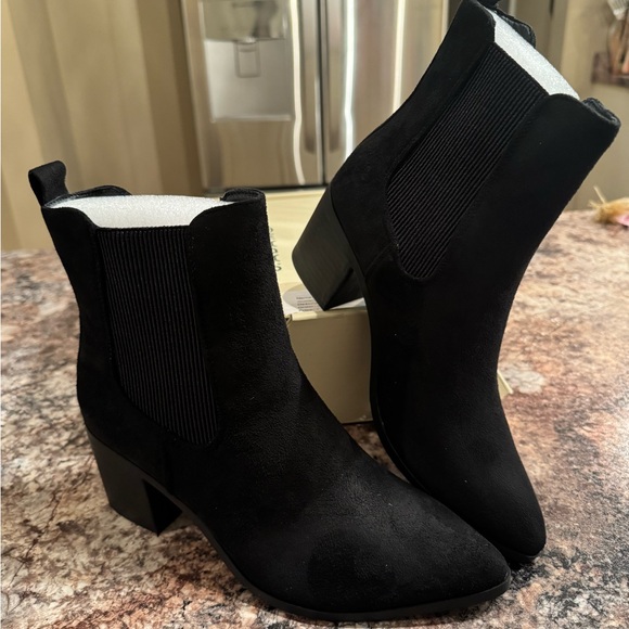 J. Adams Shoes - J. Adam’s Andi | Black Suede